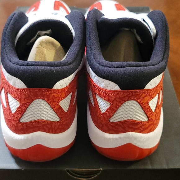 Jordan 11 Retro Low IE sz 12 - Picture 3 of 4